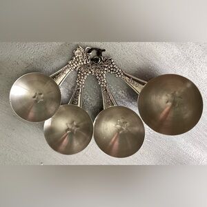 Grapes Measuring Cups stainless Steel- Ganz Nesting Cottage Core Decor